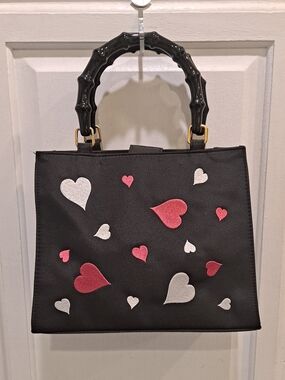 Tianni Vintage Y2k Black W/Embroidered Pink Red White Hearts Bamboo-like Handles